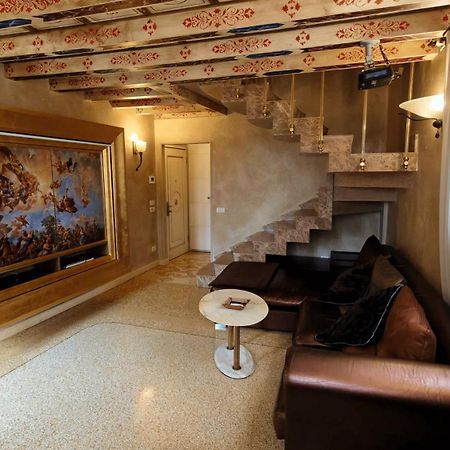 Opera Luxury Apartment Verona Buitenkant foto