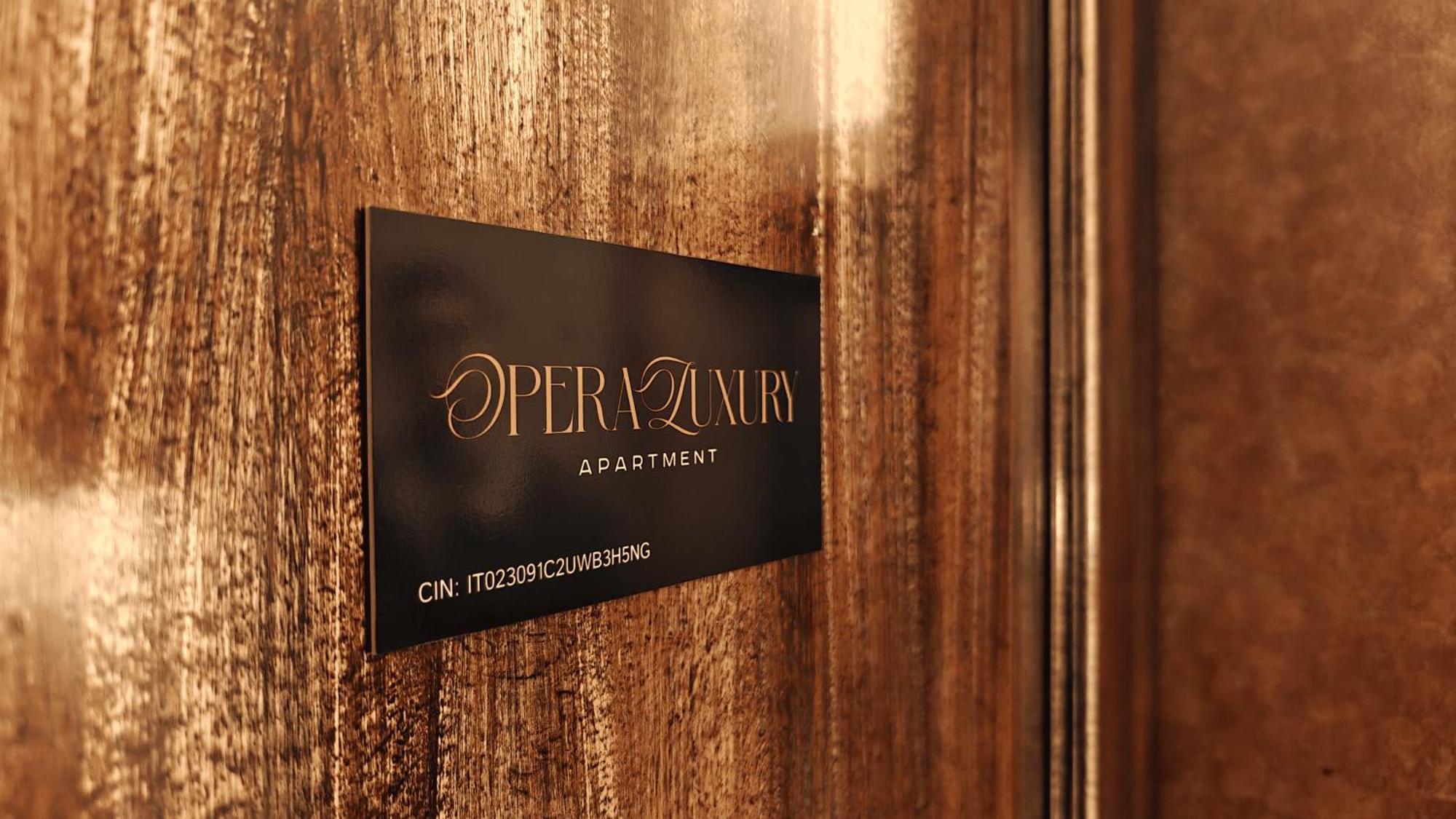 Opera Luxury Apartment Verona Buitenkant foto