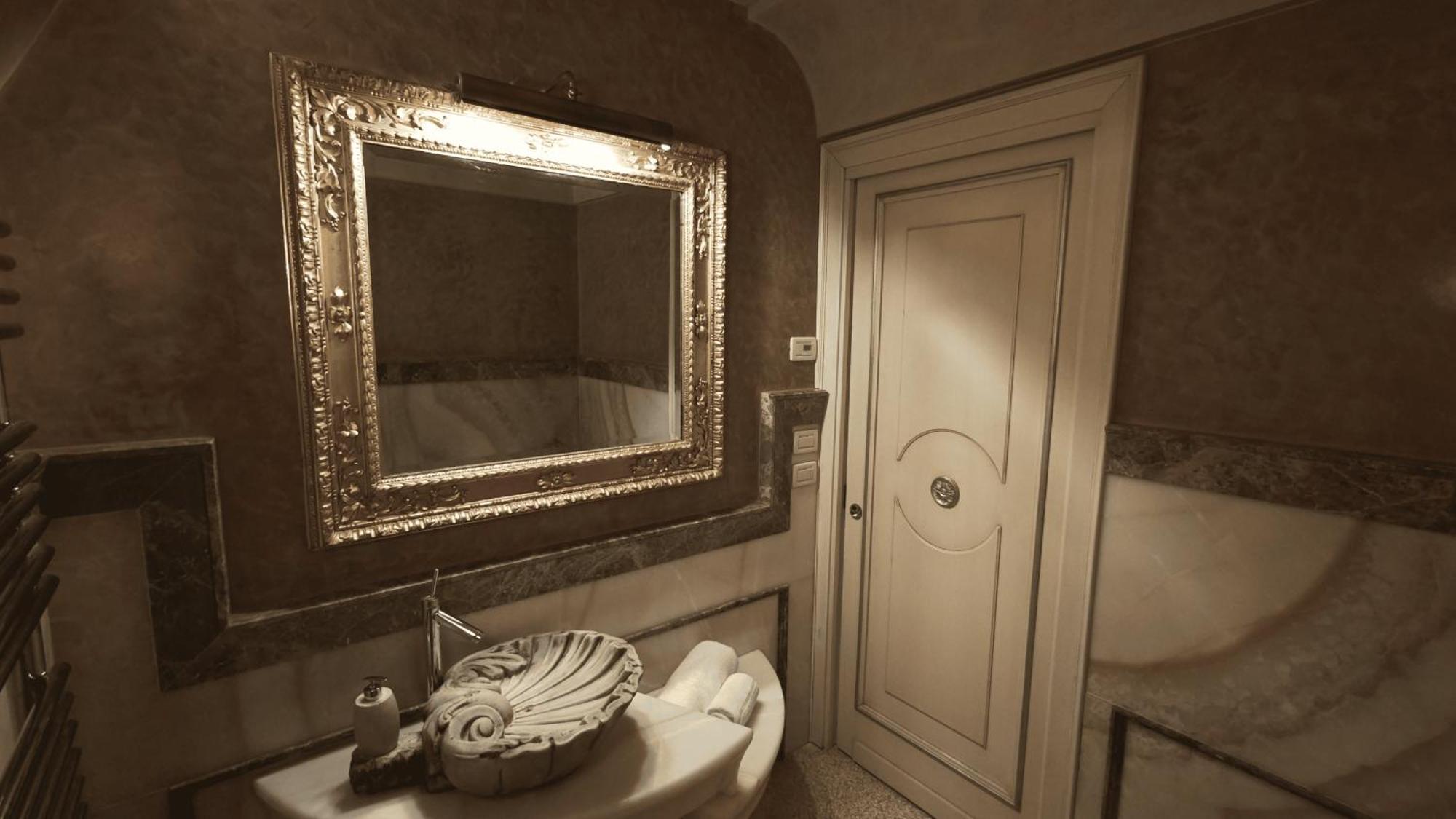 Opera Luxury Apartment Verona Buitenkant foto