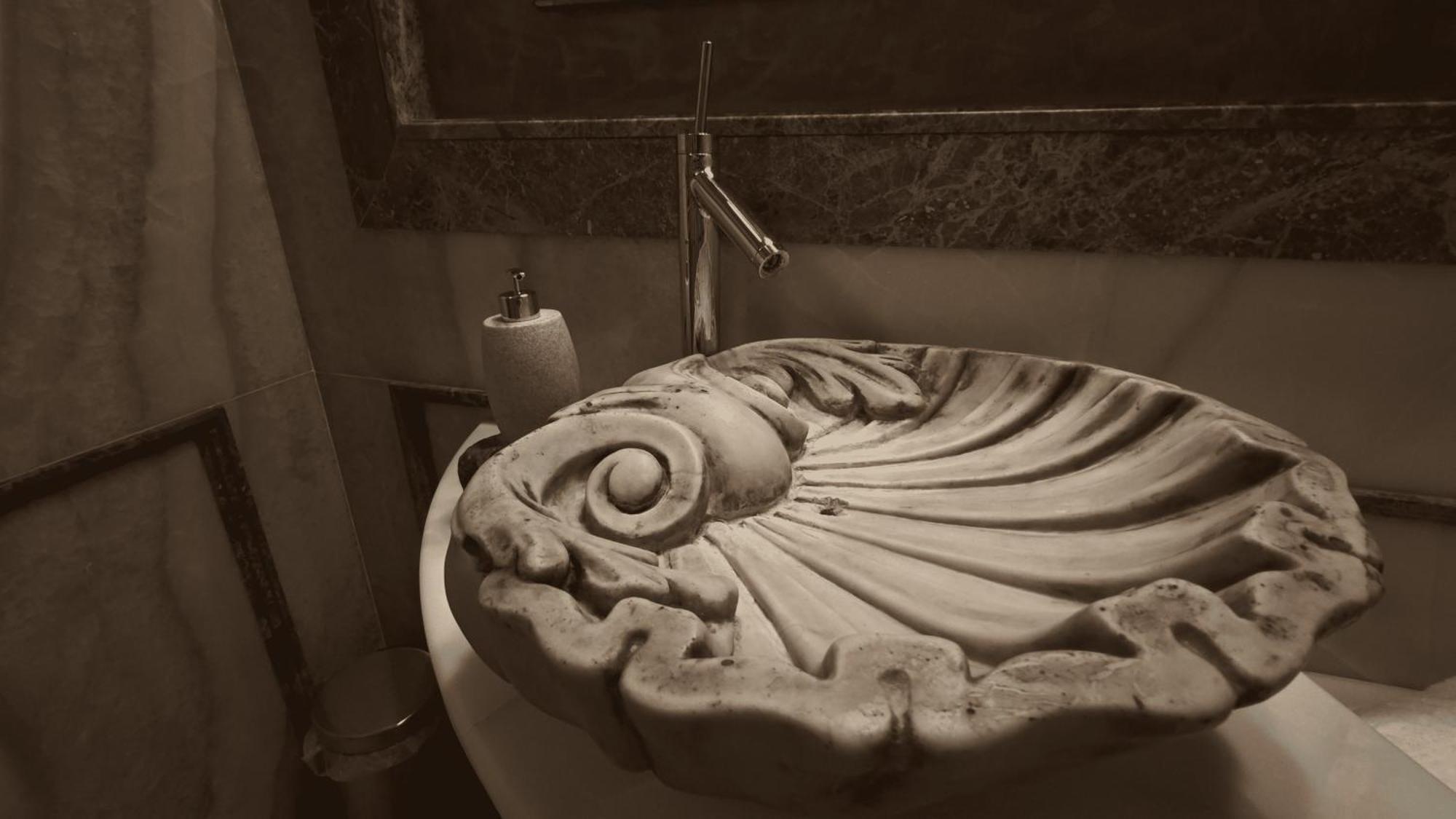 Opera Luxury Apartment Verona Buitenkant foto